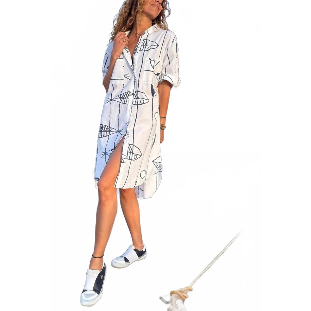 NEW FASHION CONCEPTS long sleeve cover-up shirt in white